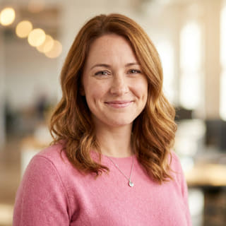 Photo de profil d’Emily Watson, identifiée comme responsable du service client chez Ducal Fondelle